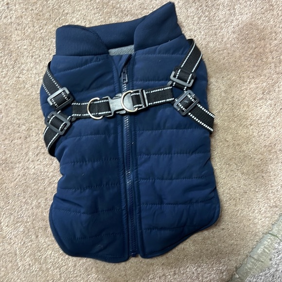 Dog cold-weather coat (multiple sizes available) - Picture 8 of 10